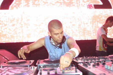 Reţeaua Deea devine Vibe FM