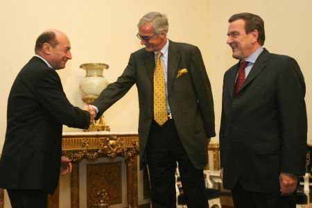 Schroder: "Avem mare nevoie de gazul rusesc"