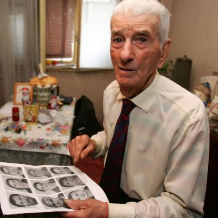 Bătrâni lăsaţi pe drumuri de funcţionari publici corupţi