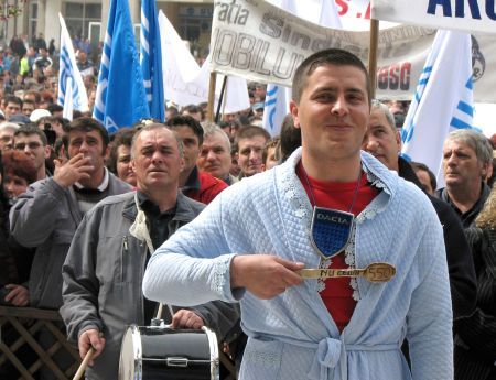 Dacia: „Grevele furnizorilor nu ne afectează“