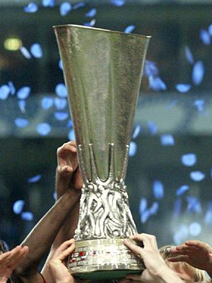 DREPTURI TV: Bătălie pentru Cupa UEFA