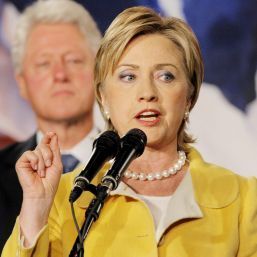 Hillary, favorită în următoarele alegeri primare