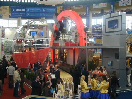 Începe Construct Expo Ambient
