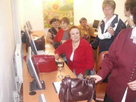 Internetul, noua pasiune a pensionarilor braşoveni