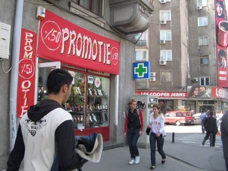 Lux şi chinezării la bulevard