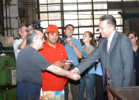 Mitrea se distanţează de campania lui Diaconescu