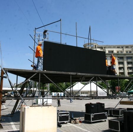 Campionatul European, la plasmă şi halbă