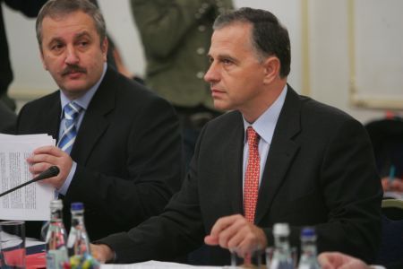 Dâncu, băgat sub prag de baronii PSD