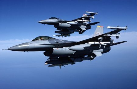 Est-europenii prind viteză la cheltuieli militare