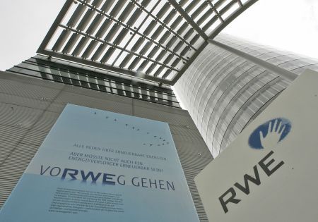 Giganţii energetici, „îmblânziţi“ de regulile Comisiei Europene