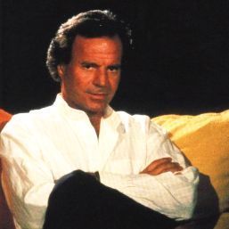 Julio Iglesias, necazuri cu inima | VIDEO