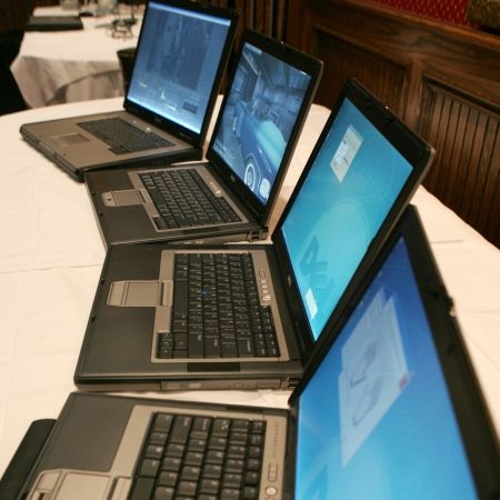 Laptopul a ajuns să coste cât desktopul