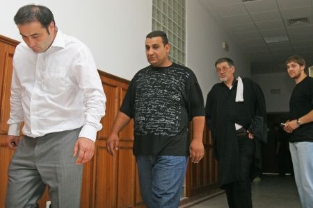 Membru al clanului lui Sile Pietroi, dat in urmărire generală