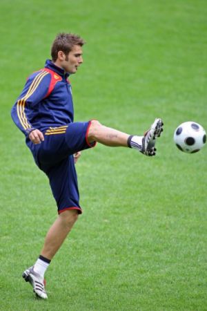 Mutu, salariu de 3 milioane €