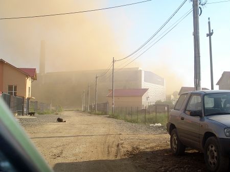 Nori ruginii peste casele de lux din sud| VIDEO