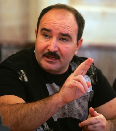 Nuţu Cămătaru, eliberat pentru rezultate în „munci uşoare“