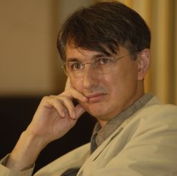 Patapievici, capul reţelei de institute culturale