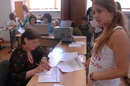 Romii aleg liceele vocaţionale şi pe cele economice