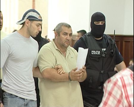 Tupeu de judecătoare: Pietroi nu este periculos!