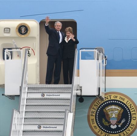 Bush va asista la ceremonia de deschidere a JO de la Beijing