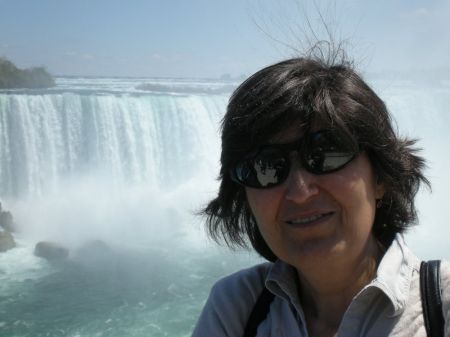 Ca să ai succes în Canada trebuie să aştepţi cinci ani