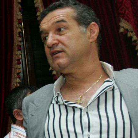 CAF, prescurtarea de la Curtea de Achitare a Fraudelor?