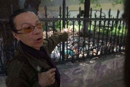 COCA BLOOS: "Oraşul n-o să se vindece"