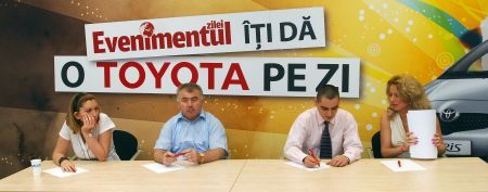Concursul cu maşini Toyota schimbă viteza!