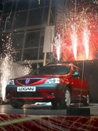 Dacia, o „Ikea“ a pieţei auto pentru italieni