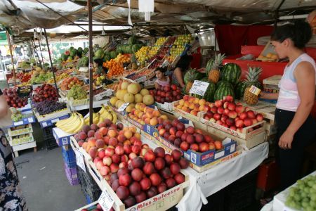 Fresh fruits are raising inflation