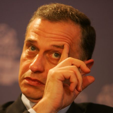 Geoană: "Berceanu probabil a fost deghizat în Scufiţa Roşie"