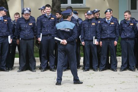 GOANA DUPĂ EPOLEŢI: "Mamă, vreau să mă fac poliţist!"