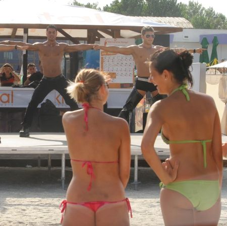 Jocuri pentru oameni mari