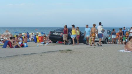 LITORAL 2008: Plajele româneşti, invadate de mitocani pe patru roţi