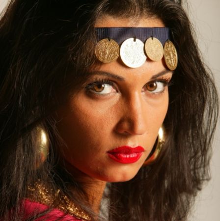 Nicoleta Luciu, la muncă