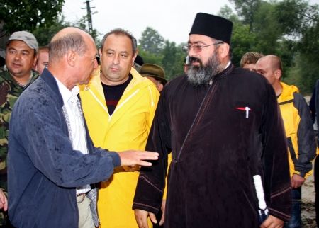 Preşedintele, la cârma crizei inundaţiilor