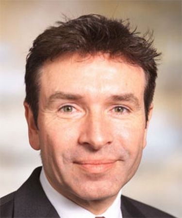 Un politician a ajutat o bătrână să se sinucidă