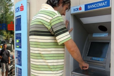 Feast discount to call Codul PIN, schimbat direct la bancomat – Evenimentul Zilei