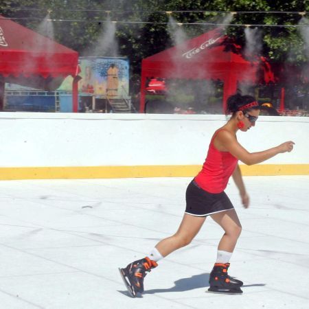 Cu patinele pe "gheaţă", la 35 ÂºC