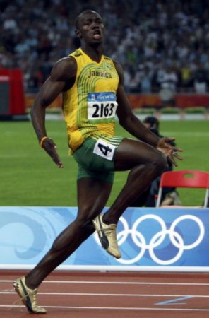 Fulgerul Bolt a lovit la Beijing | VIDEO