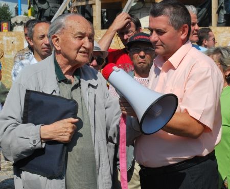 Rapid - CFR scoate lumea în stradă