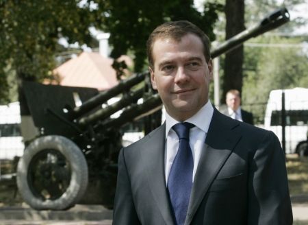 Rusia nu se grăbeşte cu retragerea din Georgia