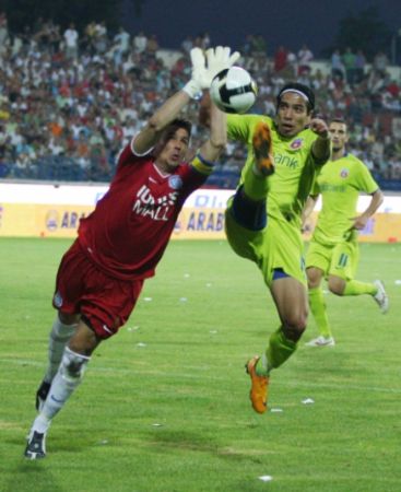Steaua pleacă şchioapă la război