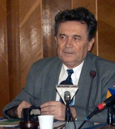 "Sunt cinci-şase cutremure, zilnic"