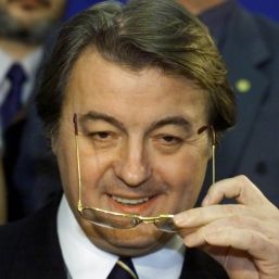 Vadim: "Intru în Parlament cu Becali de braţ"