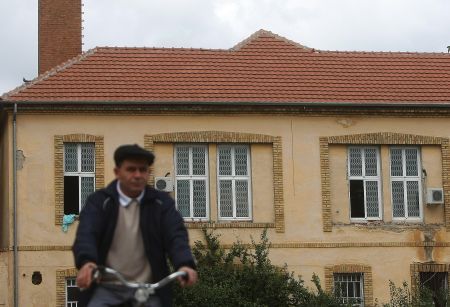 Acoperiş de 290.000 de euro dus pe apa ploii