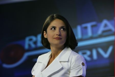 Andreea Creţulescu, "curtată" de politicieni