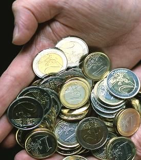 De mâine, creşte salariul minim brut