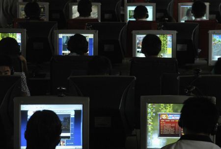 Internetul, portiţa de scăpare