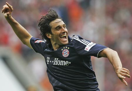 "Nu-i lăsaţi spaţii lui Luca Toni!"